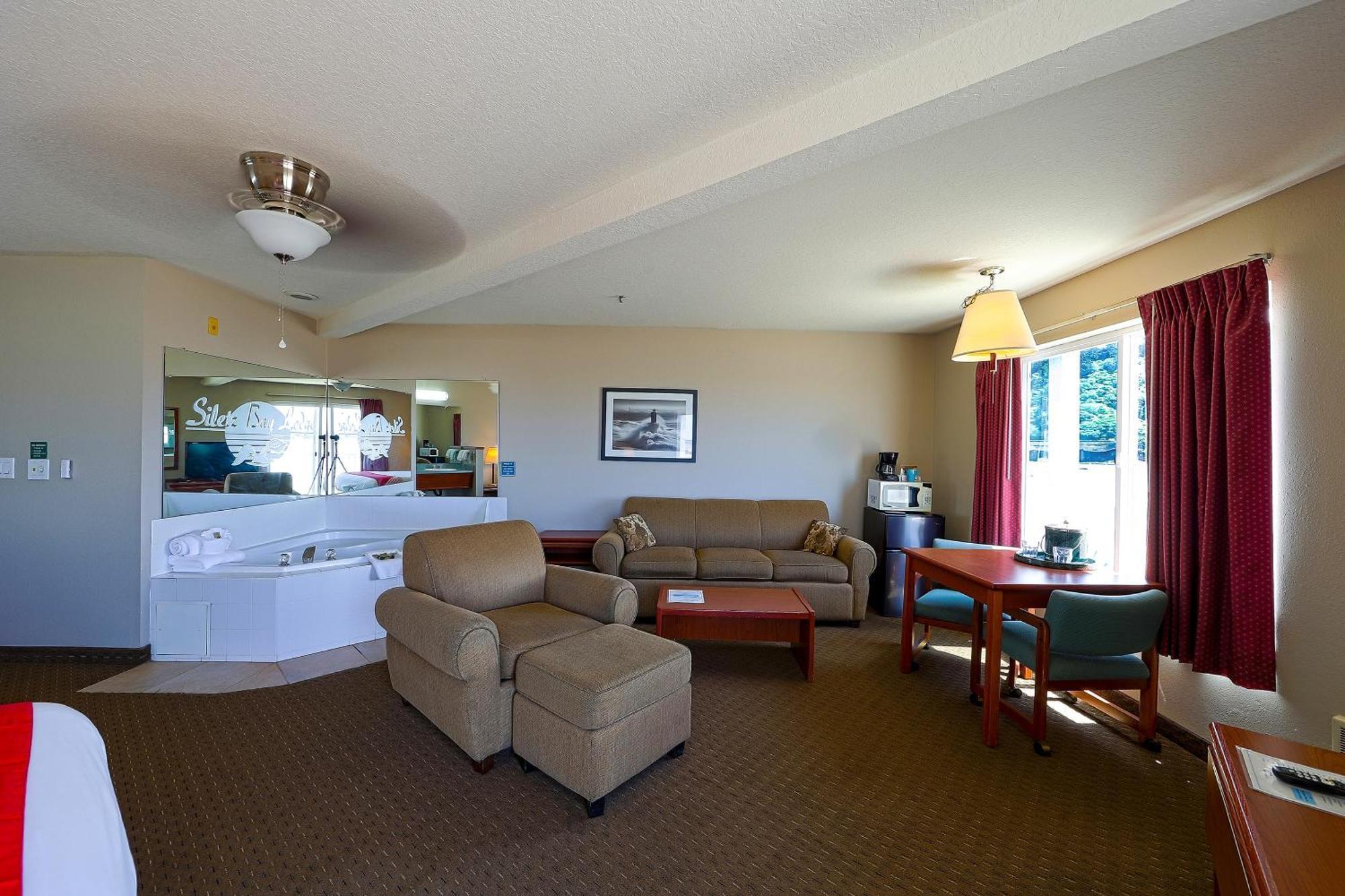 Siletz Bay Beachfront Hotel By Oyo Lincoln City Esterno foto