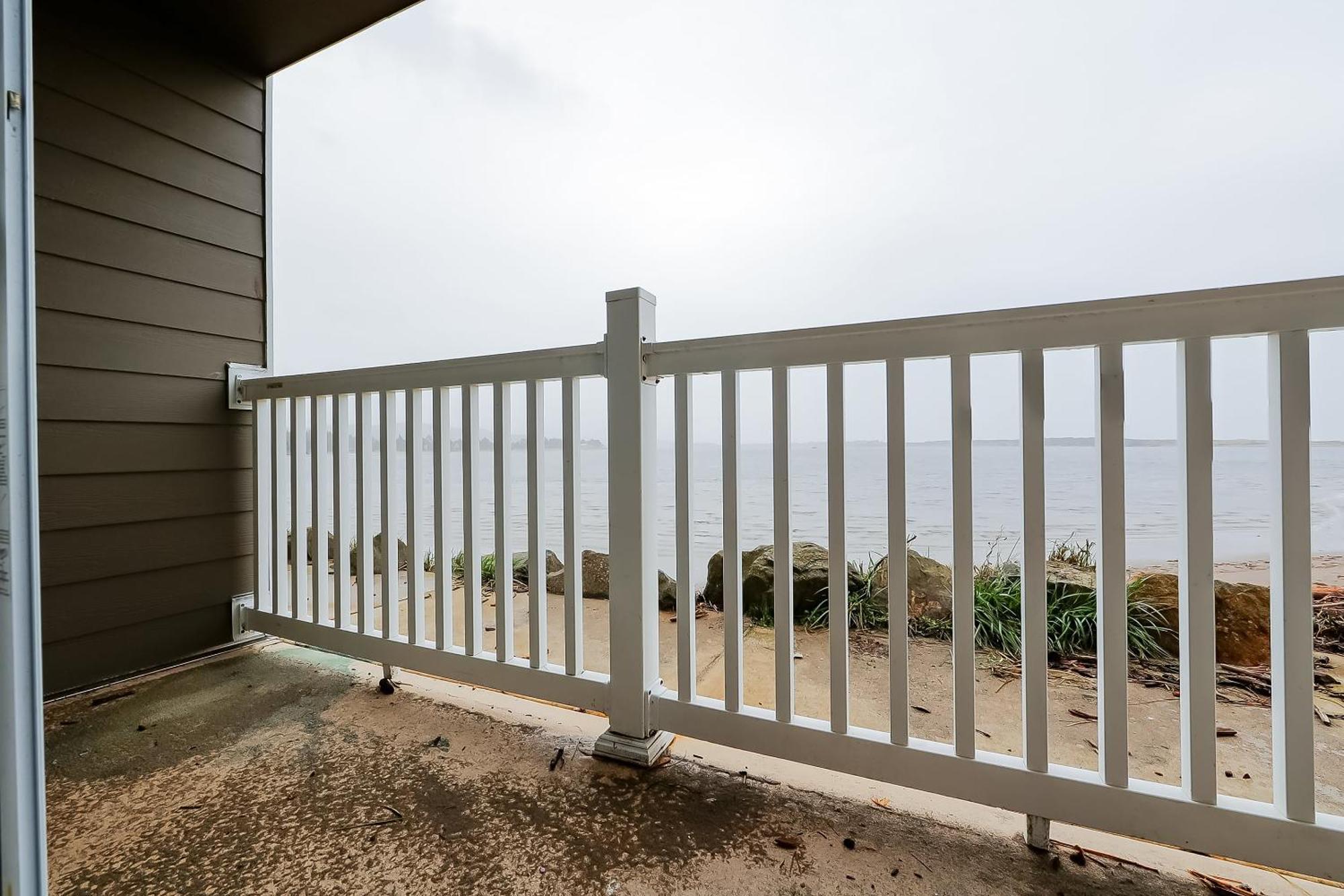 Siletz Bay Beachfront Hotel By Oyo Lincoln City Esterno foto