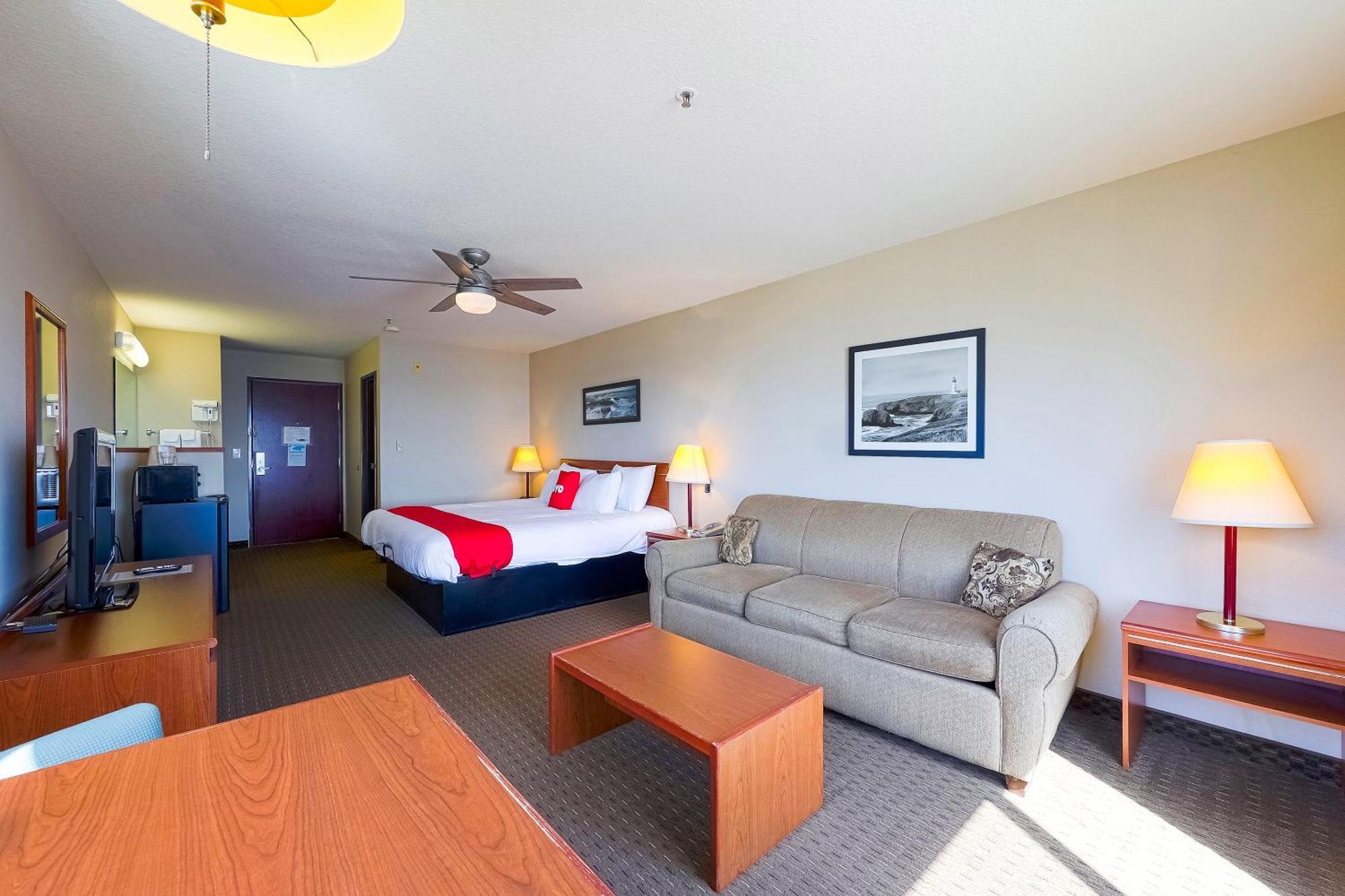 Siletz Bay Beachfront Hotel By Oyo Lincoln City Esterno foto